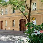 Apartment Dwernickiego Cracow By Renters