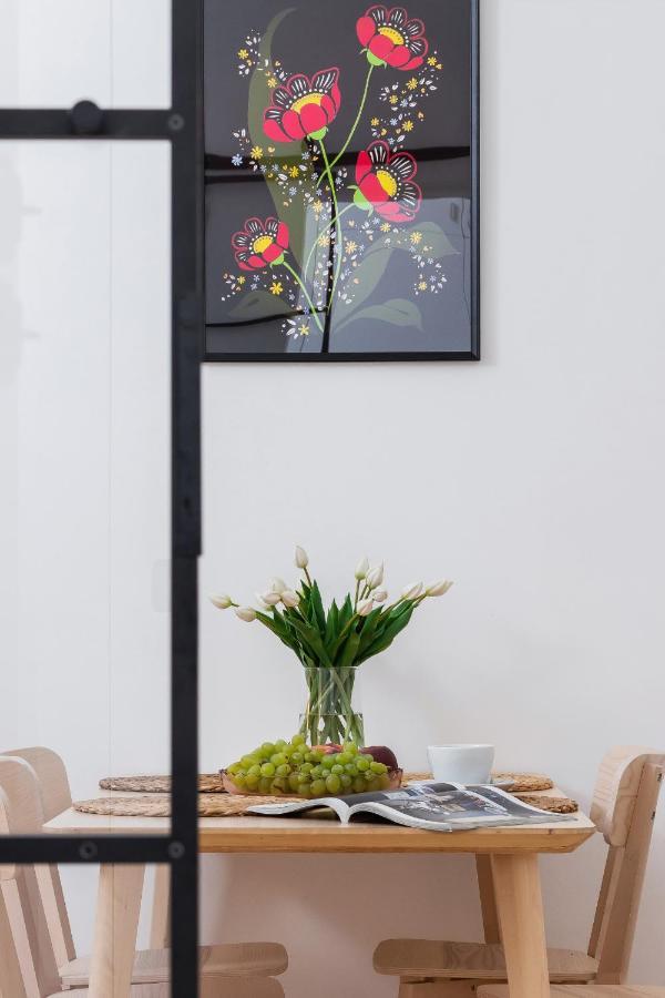 Apartment Dwernickiego Cracow By Renters *