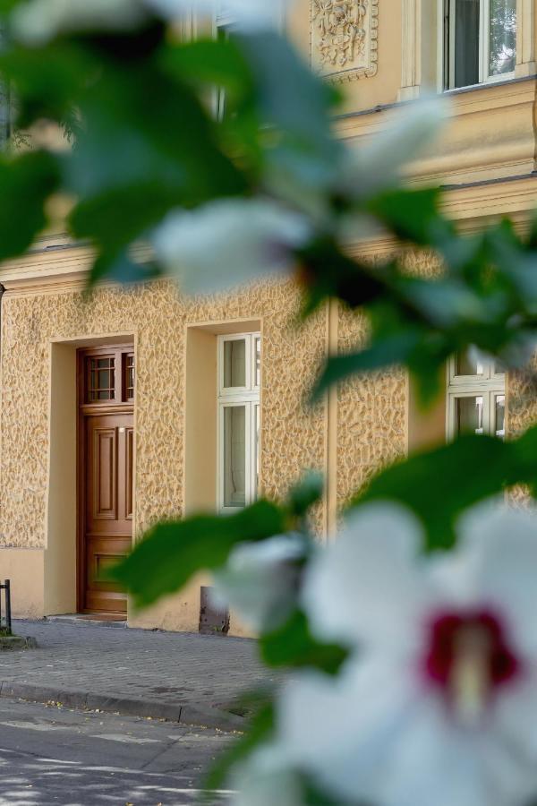 Apartment Dwernickiego Cracow By Renters
